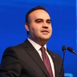 bakan-kacir-turk-gencligi-tam-bagimsiz-ve-mureffeh-turkiyeyi-kararlilikla-insa-edecek-1777620766438.webp