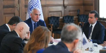 bankacilik-ve-turizm-zirvesinde-kritik-bulusma-yaz-sezonu-masaya-yatirildi-1778670675395.jpg
