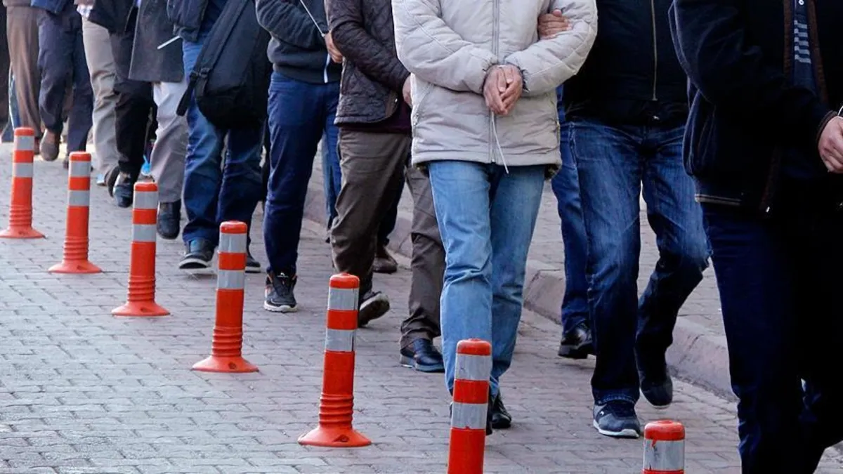 baskentte-cete-operasyonu-5-supheli-tutuklandi-1778055639484.jpg