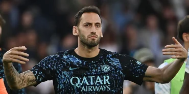 hakan-calhanoglu-interde-bir-kupa-daha-kazandi-1778708096743.jpeg