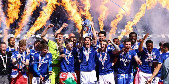 ipswich-town-premier-lige-yukseldi-1777732755083.jpeg