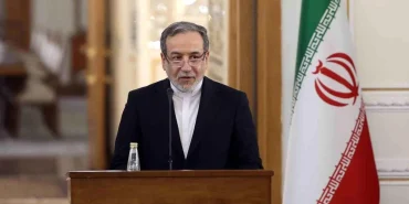 iran-disisleri-bakani-kuveyt-irana-ait-bir-tekneye-saldirdi-1778690715935.jpg