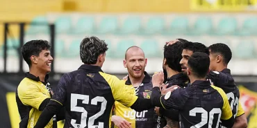 istanbulspor-1-ligde-sezonu-8-golle-kapadi-1777651974768.jpeg