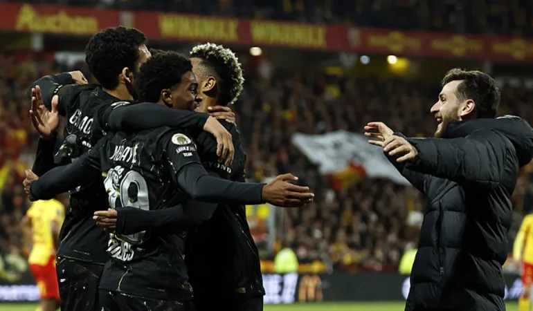 ligue-1de-psg-sampiyonlugunu-ilan-etti-1778708480421.jpeg
