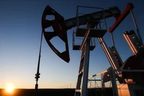 petrol-piyasasinda-tarihi-kriz-stoklar-rekor-hizla-eriyor-gozler-ekim-ayinda-1778667337956.jpg