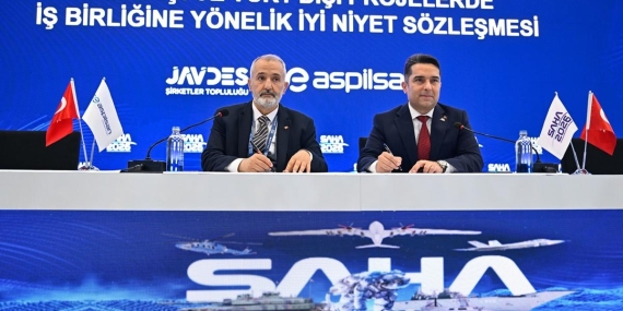 sahada-imzalar-atildi-sky-636_2-41.jpg