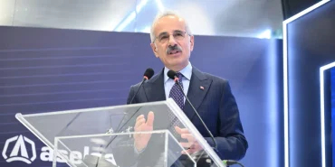 savunma-sanayiinde-is-birligi-turksatin-ilgili-sektorlerinde-secilecek-olan-firmalara-kredi-verilece.webp