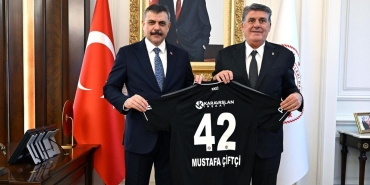 serdal-adalidan-icisleri-714_2-41.jpg