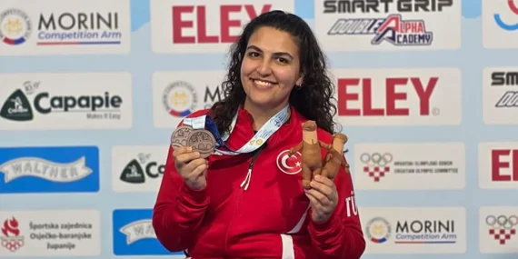 sevval-ilayda-tarhandan-avrupa-sampiyonasinda-bronz-madalya-1778520845016.jpeg