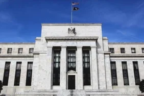 ubs-fed-faiz-indirimi-beklentisini-2026-sonuna-erteledi-wall-streette-sahin-gorunum-gucleniyor-17786.webp